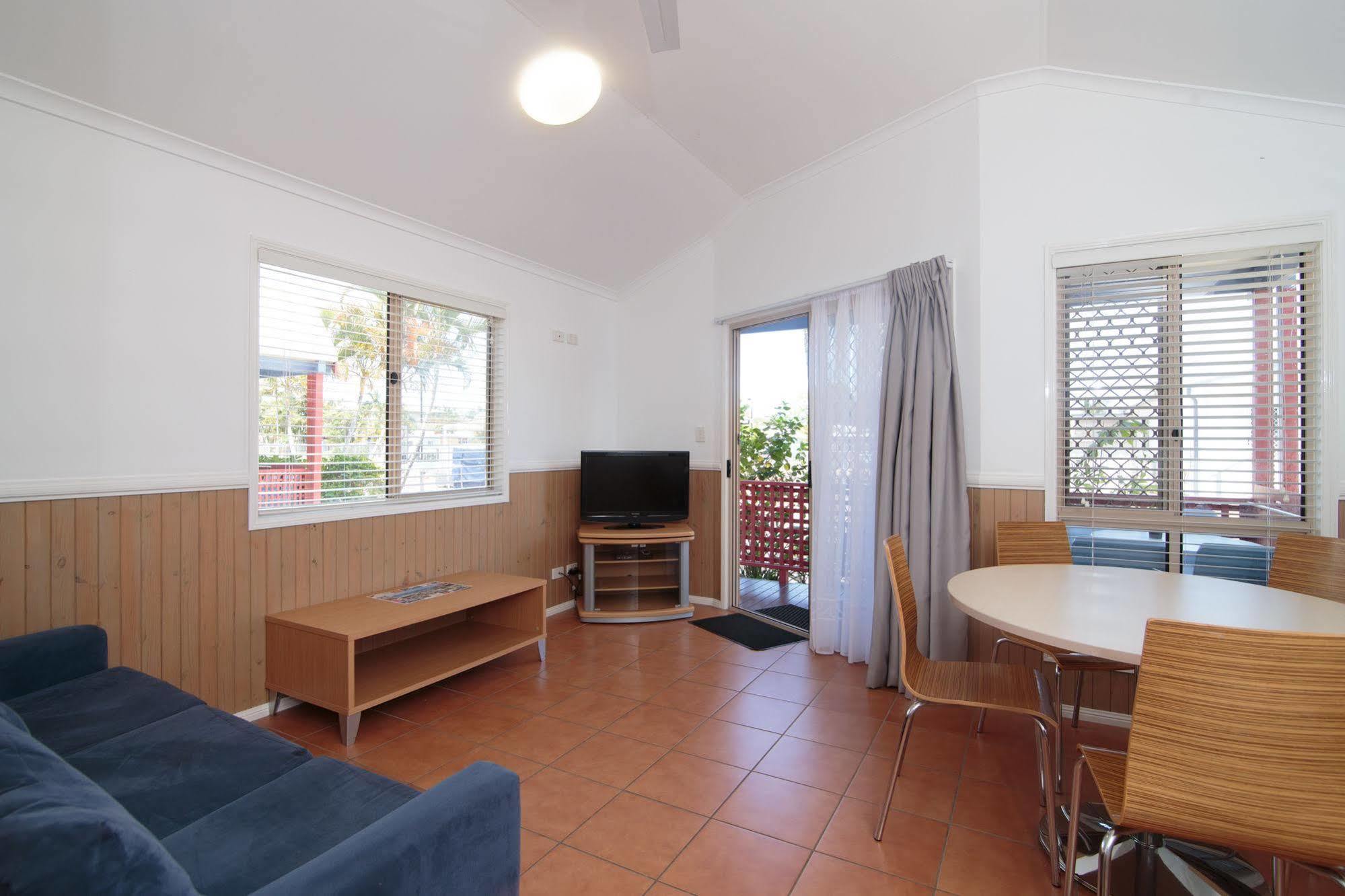 Maroochydore Cabins Hotel Bagian luar foto