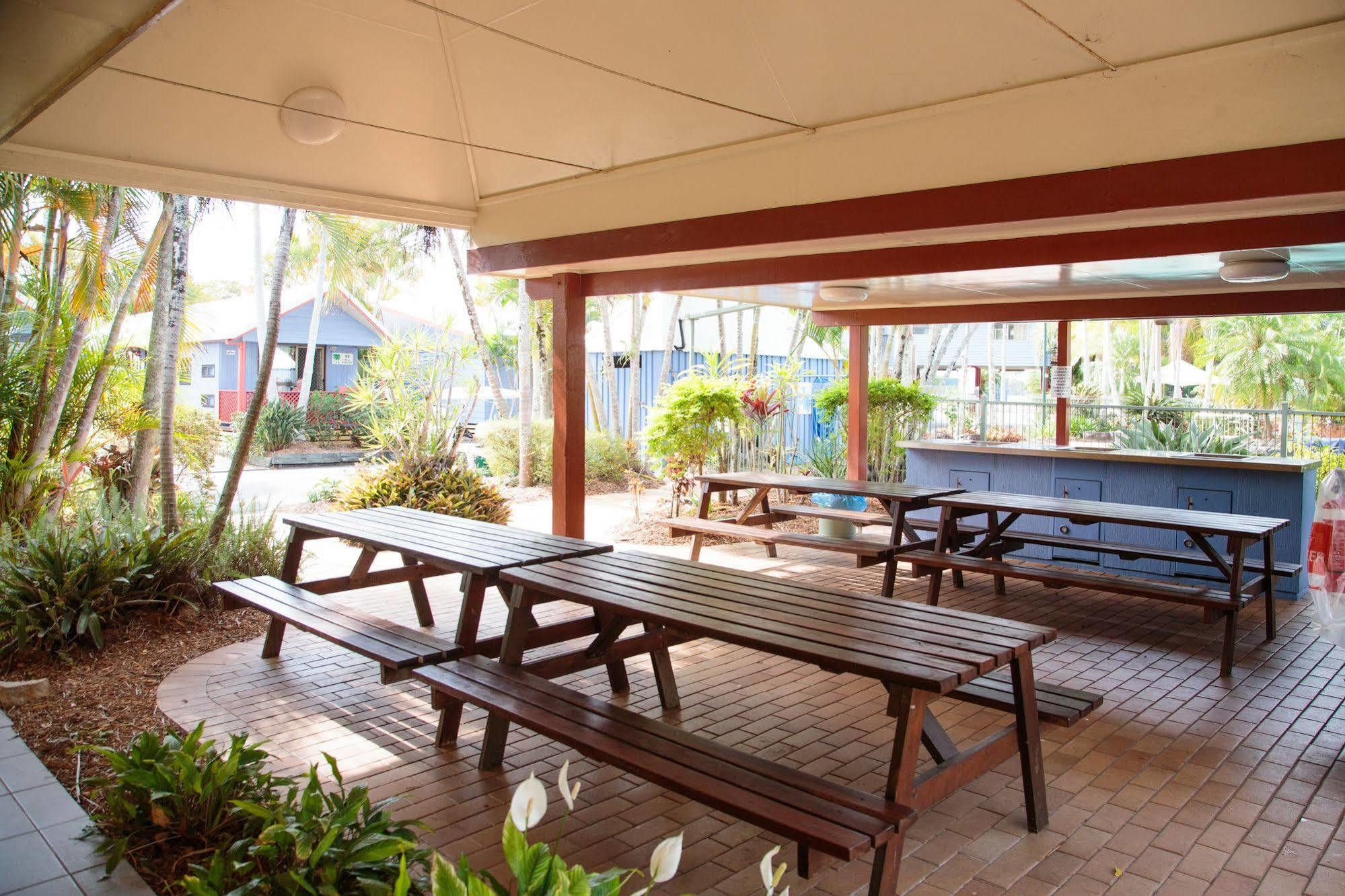 Maroochydore Cabins Hotel Bagian luar foto